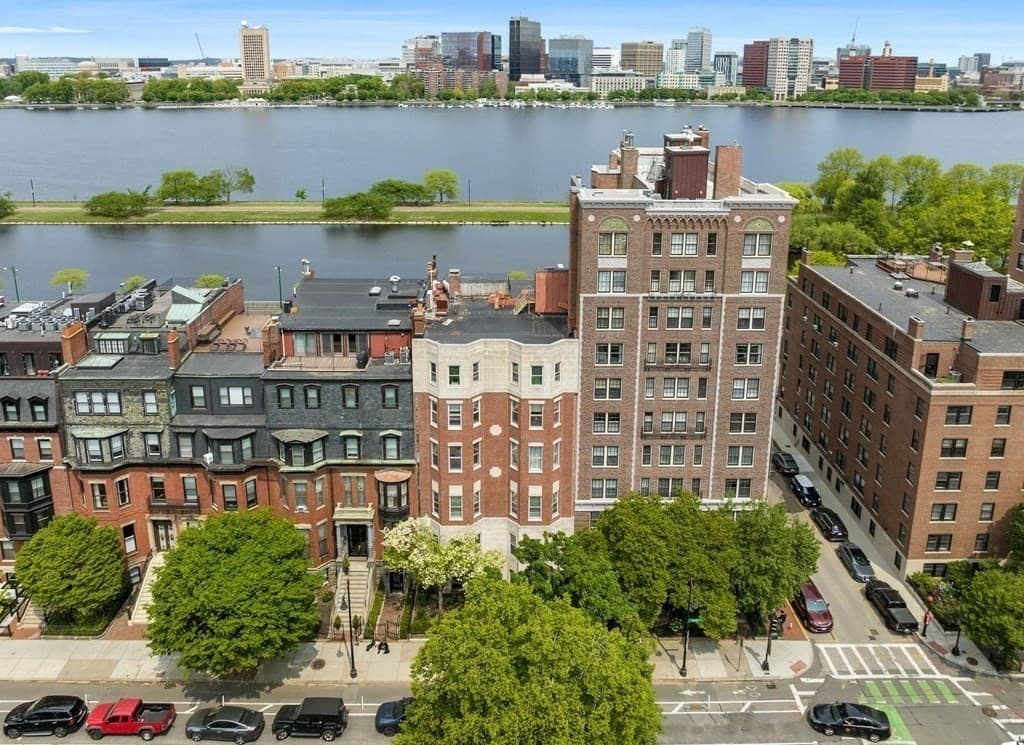 Condominium at 286 Beacon St # 1, Boston MA 02116, photo 28 of 30