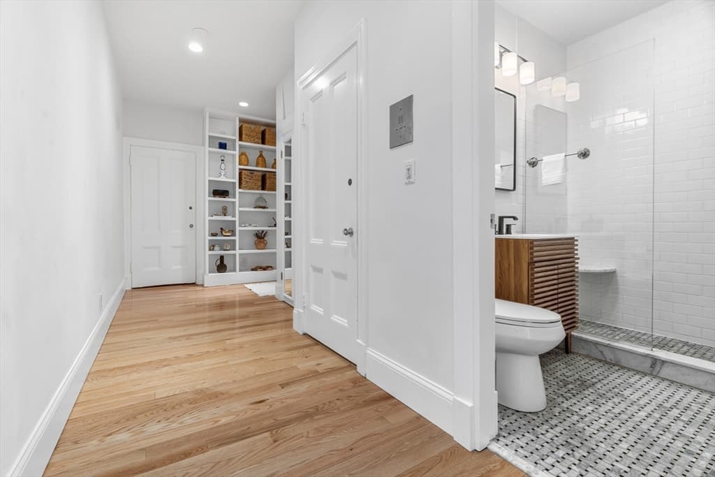 Condominium at 286 Beacon St # 1, Boston MA 02116, photo 14 of 30