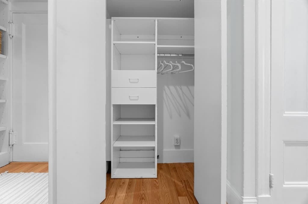 Condominium at 286 Beacon St # 1, Boston MA 02116, photo 21 of 30