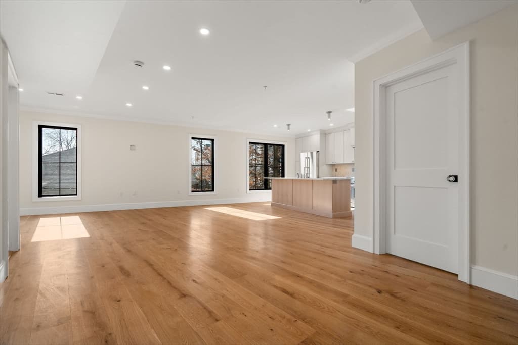 Condominium at 34 Vinton Street # 1, Boston MA 02127, photo 12 of 29