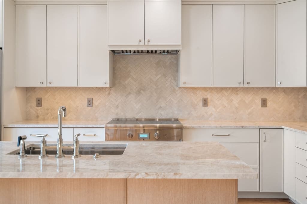Condominium at 34 Vinton Street # 1, Boston MA 02127, photo 10 of 29