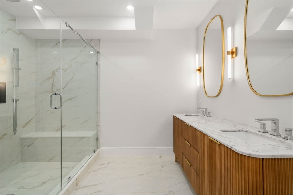 Condominium at 34 Vinton Street # 1, Boston MA 02127, photo 14 of 29