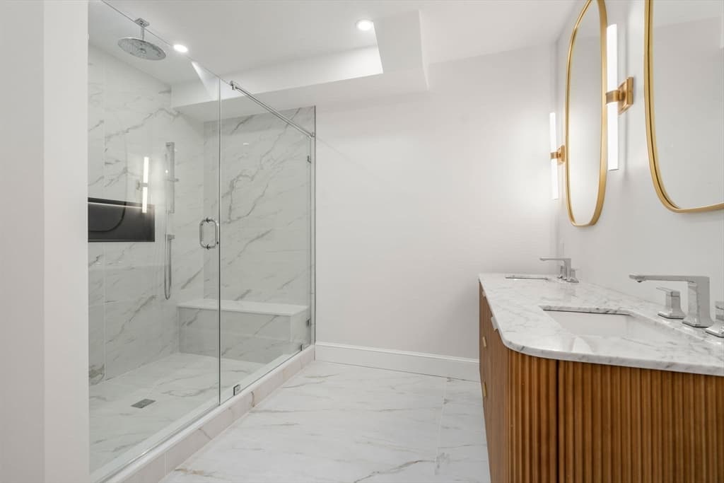 Condominium at 34 Vinton Street # 1, Boston MA 02127, photo 15 of 29