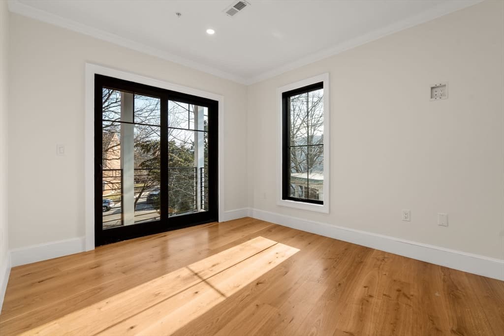 Condominium at 34 Vinton Street # 1, Boston MA 02127, photo 8 of 29