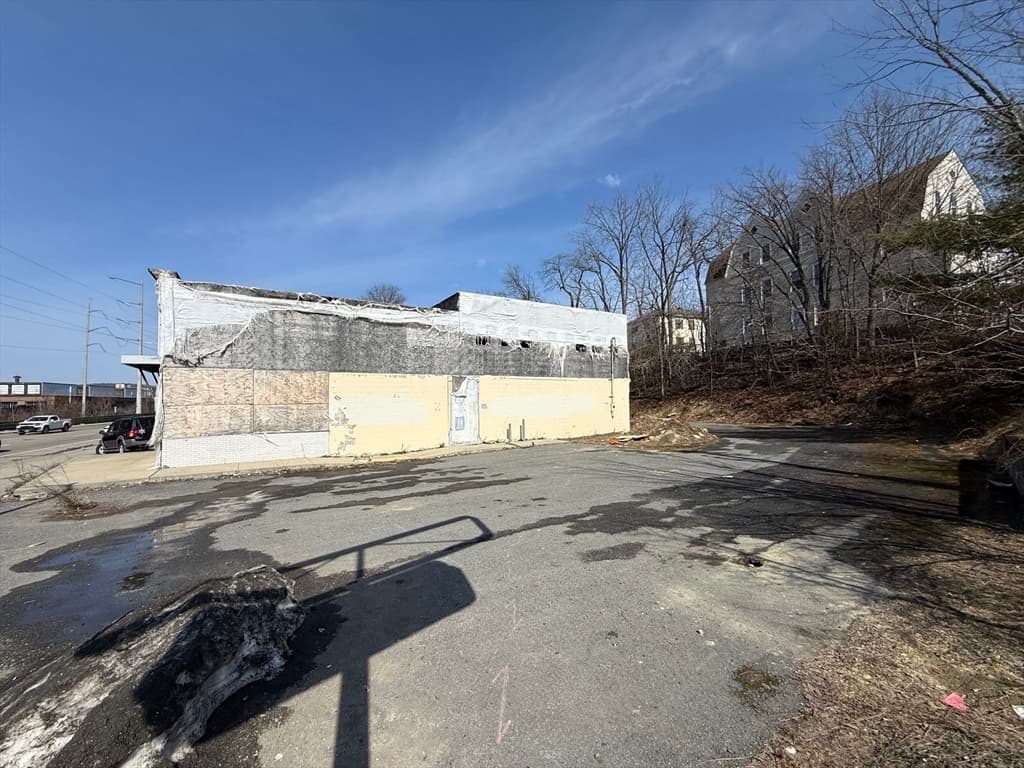 Commercial Sale at 342 West Boylston Street, Worcester MA 01606, Worcester, photo 8 of 17