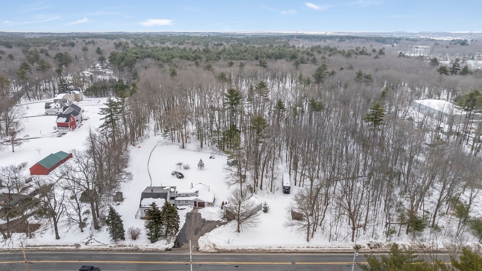 Residential at 54 Rabbit Rd, Salisbury MA 01952, photo 9 of 37