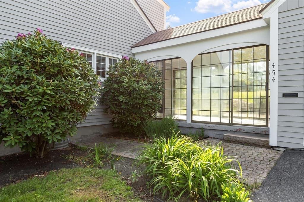 454 Wilson St, Clinton MA 01510 photo 6