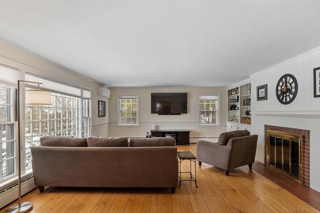 454 Wilson St, Clinton MA 01510 photo 16