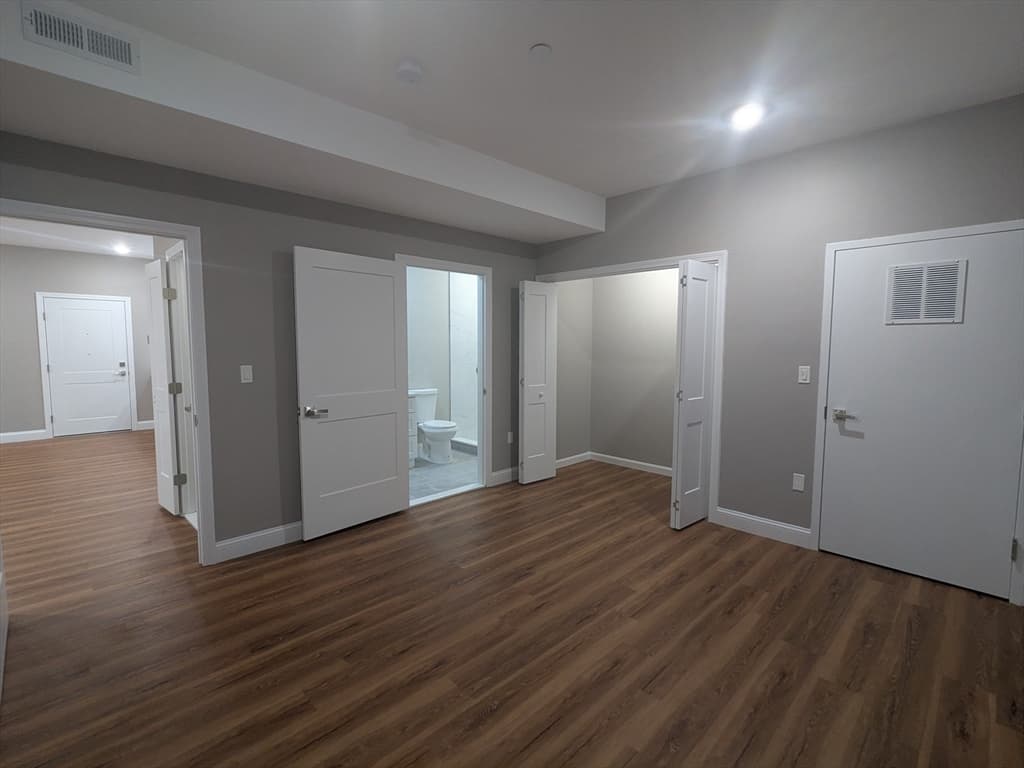 Condominium at 13 Nahant Street # 2B, Lynn MA 01902, photo 20 of 31