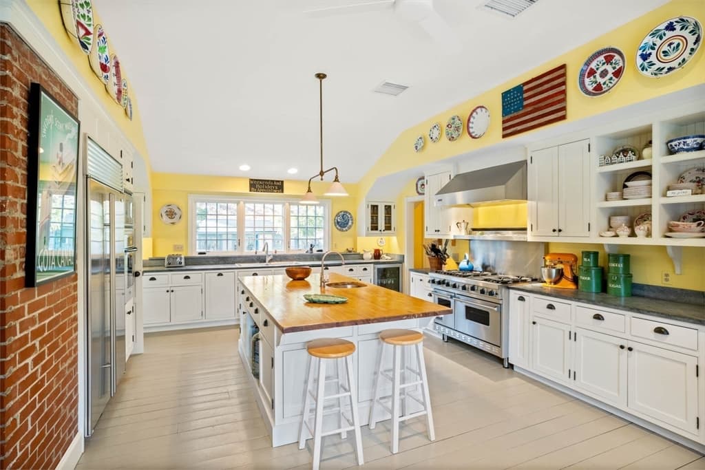 85 North Reservoir Road, West Tisbury MA 02575 photo 13