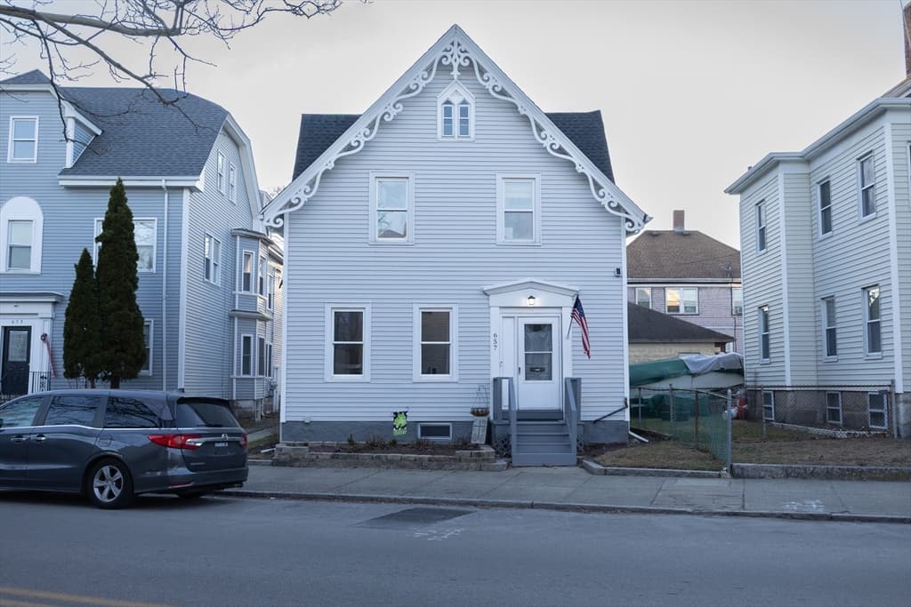 657 County St, New Bedford MA 02740