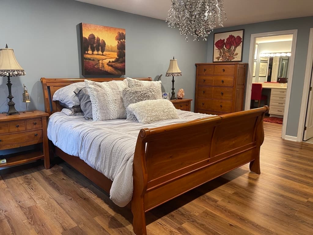Condominium at 100 Ledgewood Dr # 410, Stoneham MA 02180, Stoneham, photo 16 of 28