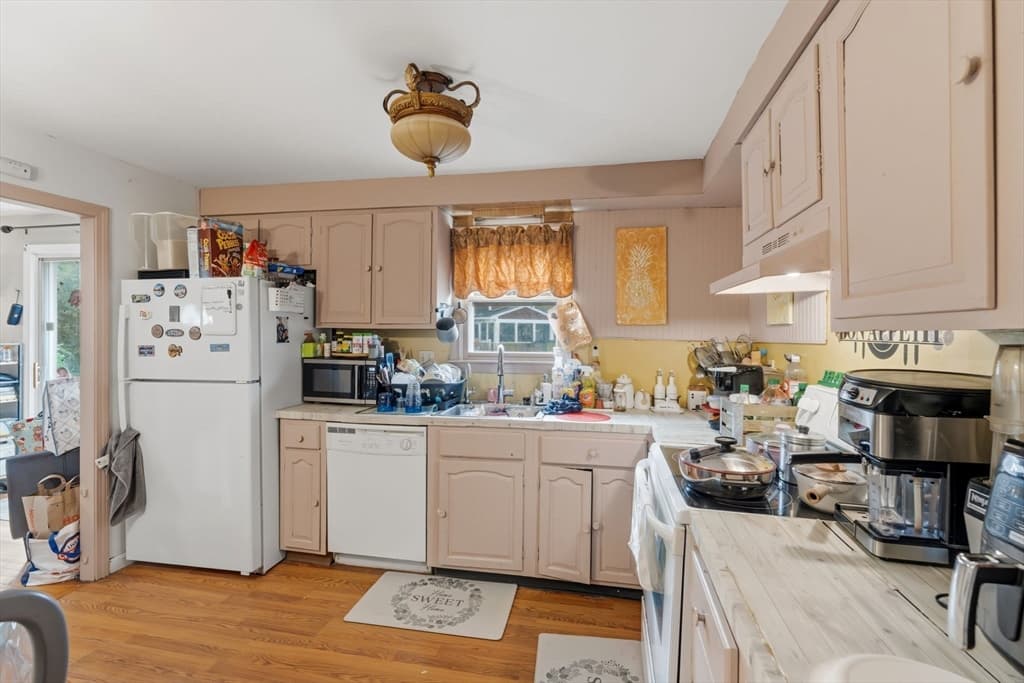 11 Harmony Ln, Framingham MA 01702 photo 34