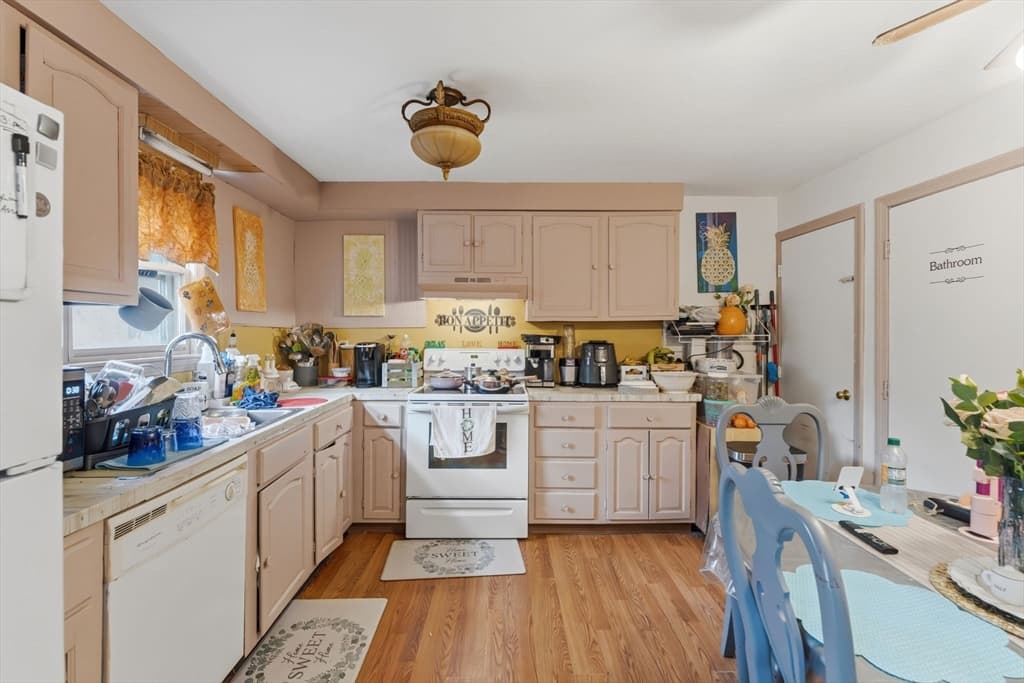 11 Harmony Ln, Framingham MA 01702 photo 33