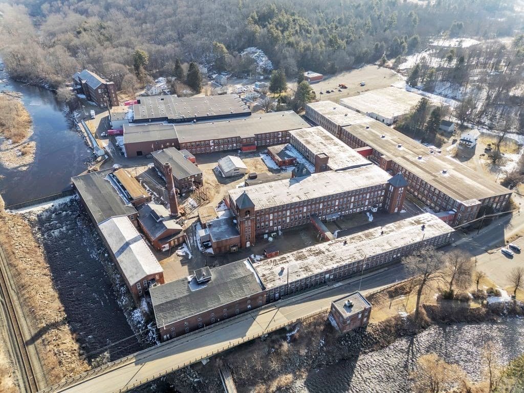 85 South St, Warren MA 01083