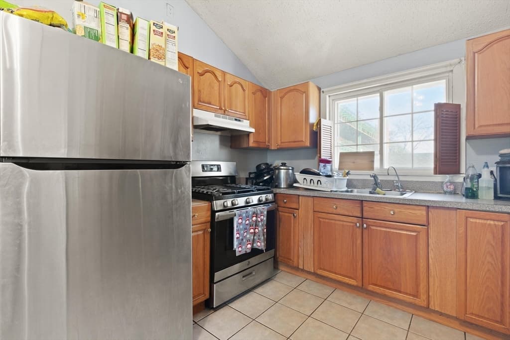 2 Family - 2 Units Up/Down at 74 Chestnut Street, Chelsea MA 02150, Chelsea, photo 18 of 37