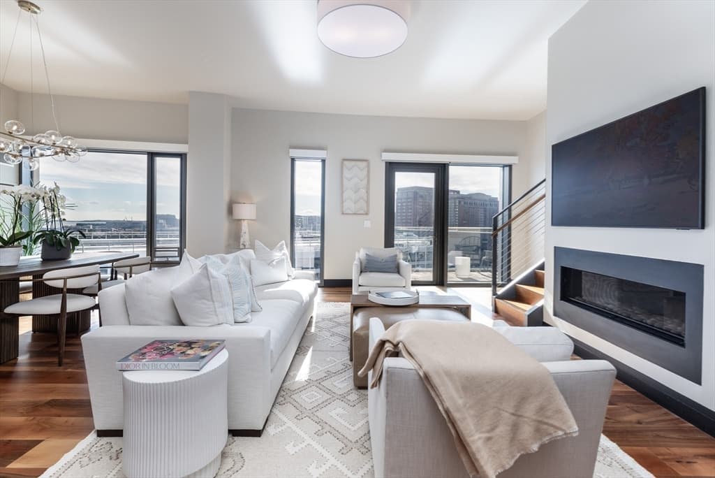 Condominium at 300 Pier 4 Blvd # J, Boston MA 02210, photo 7 of 25