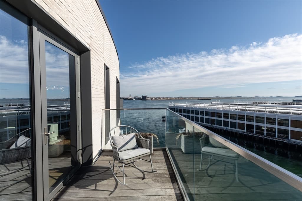 Condominium at 300 Pier 4 Blvd # J, Boston MA 02210, photo 14 of 25