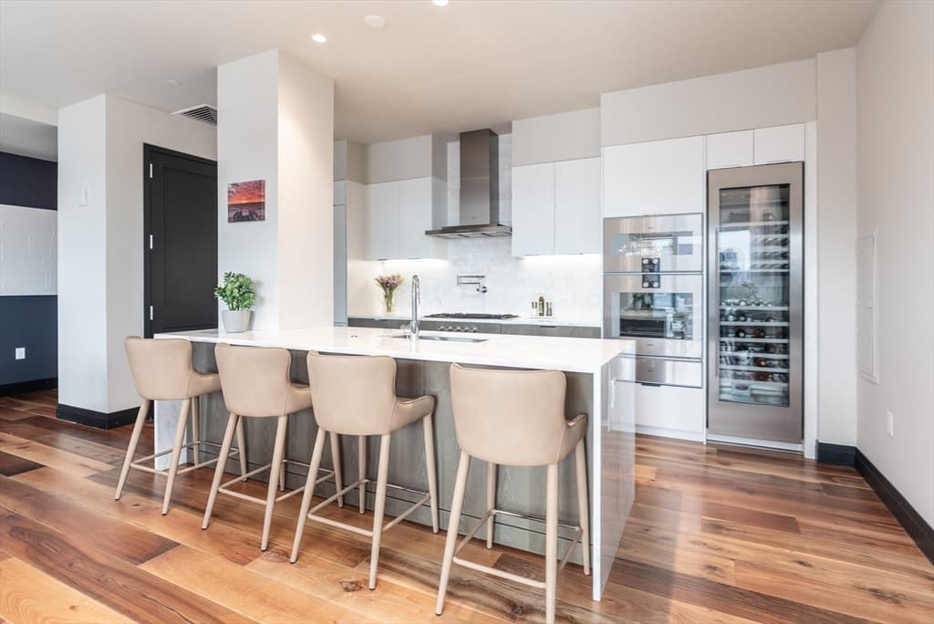 Condominium at 300 Pier 4 Blvd # J, Boston MA 02210, photo 11 of 25