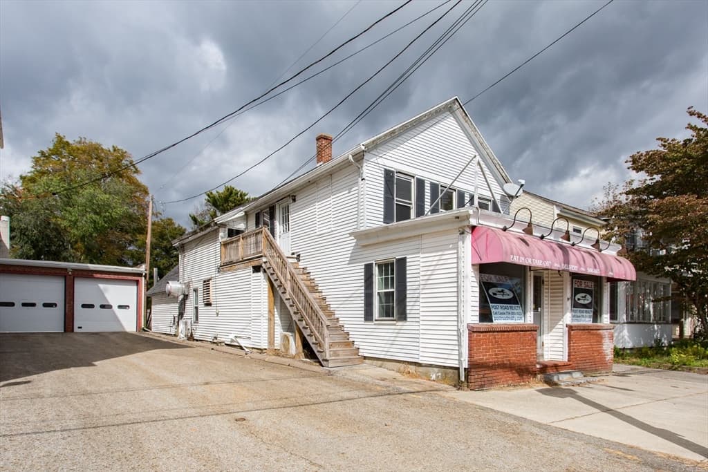 Multi Family at 4 E Main St, West Brookfield MA 01585, photo 14 of 31