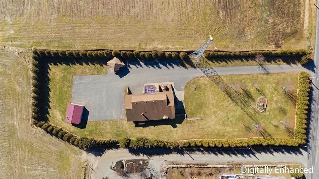 Single Family Residence at 612 Drift Rd, Westport MA 02790, photo 4 of 26