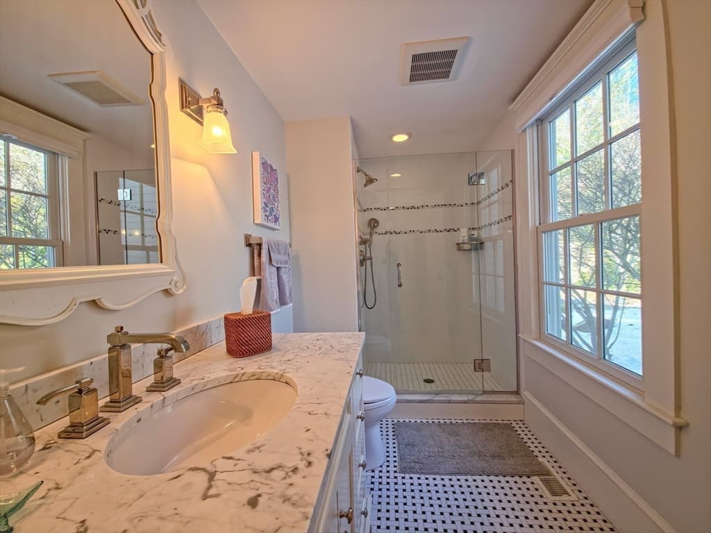 Single Family Residence at 552 Main St, Barnstable MA 02635, Barnstable, photo 17 of 42