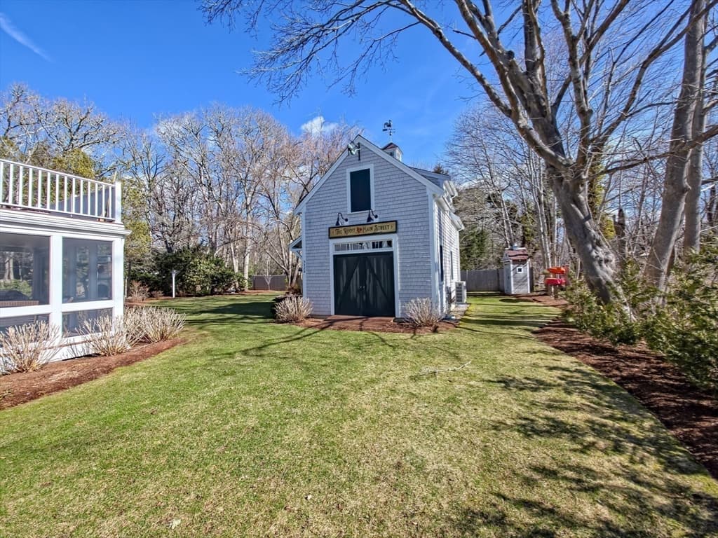 Single Family Residence at 552 Main St, Barnstable MA 02635, Barnstable, photo 10 of 42