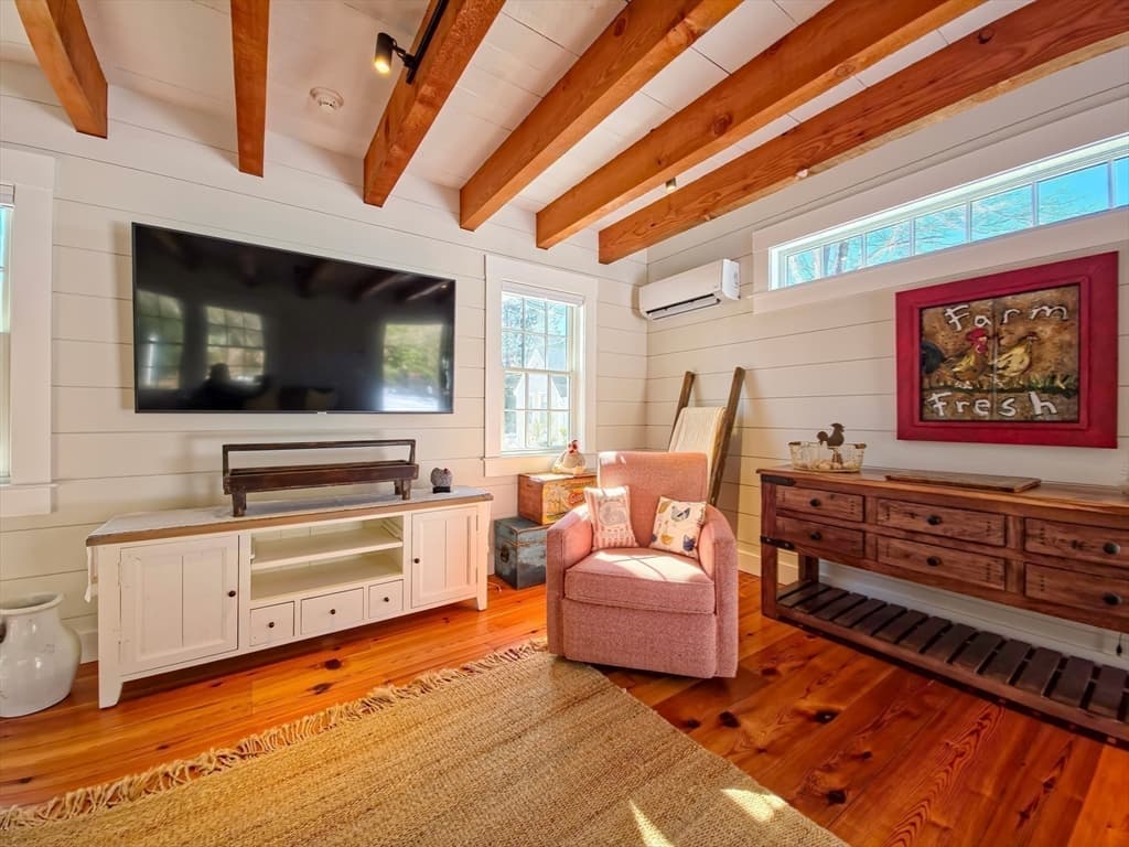 Single Family Residence at 552 Main St, Barnstable MA 02635, Barnstable, photo 8 of 42