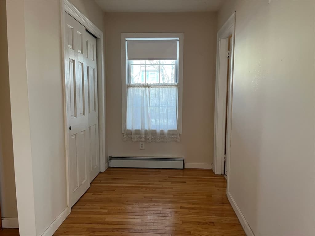 Single Family Residence at 10 George St, Shrewsbury MA 01545, photo 12 of 36