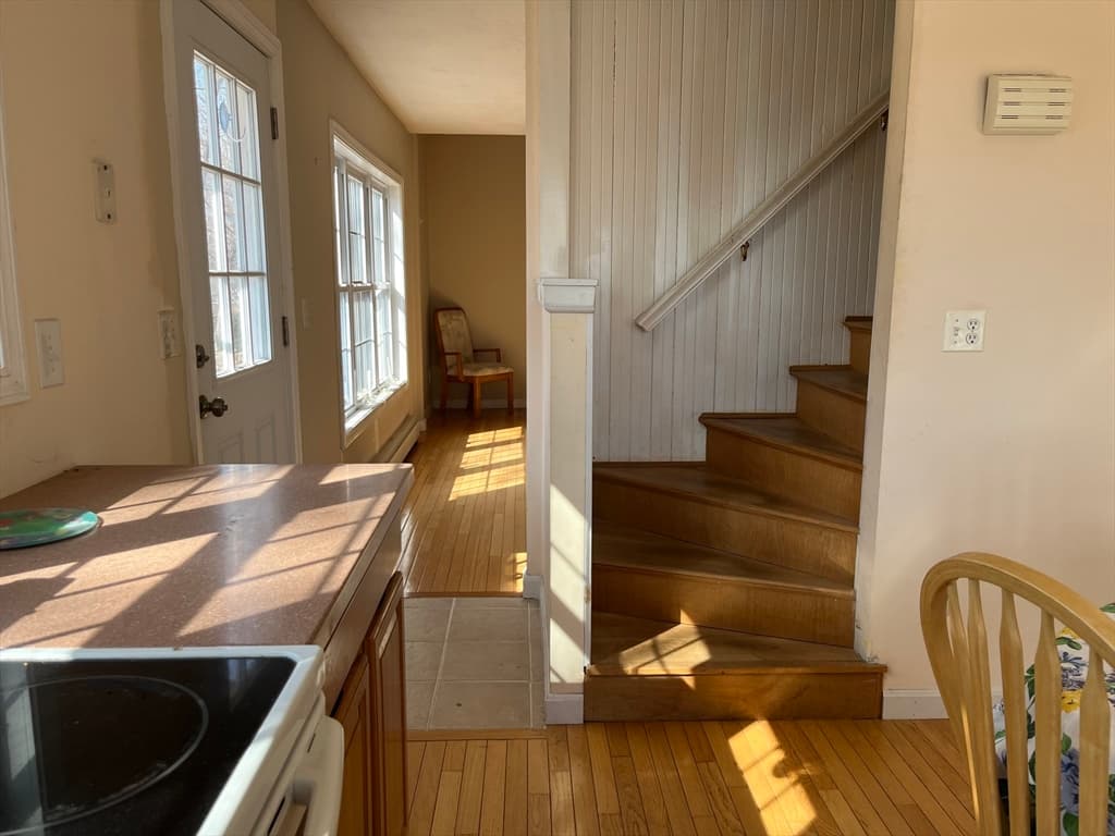 Single Family Residence at 10 George St, Shrewsbury MA 01545, photo 15 of 36