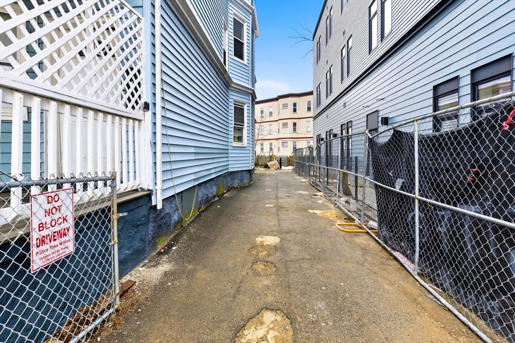 3 Family at 1023-A Blue Hill Ave, Boston MA 02124, photo 23 of 24