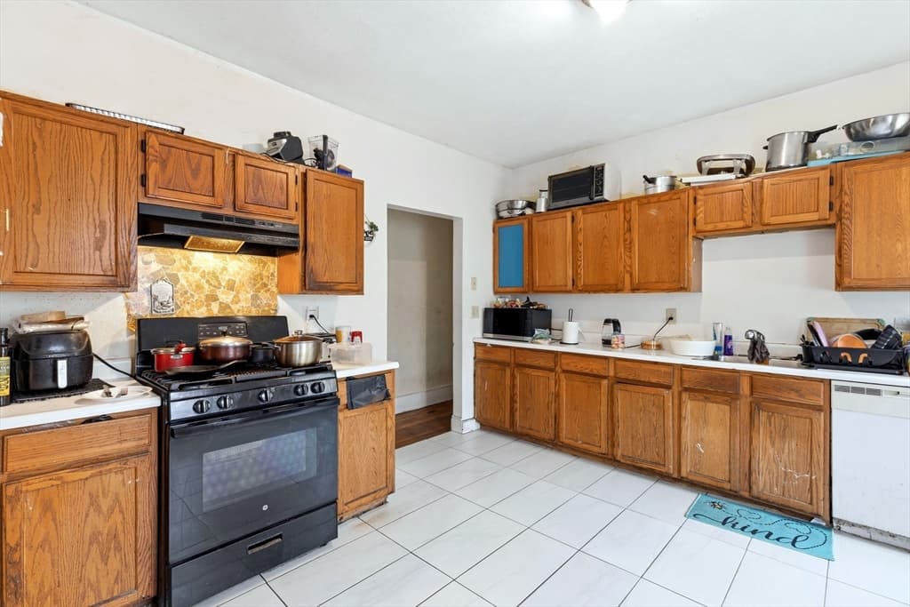 3 Family at 1023-A Blue Hill Ave, Boston MA 02124, photo 3 of 24
