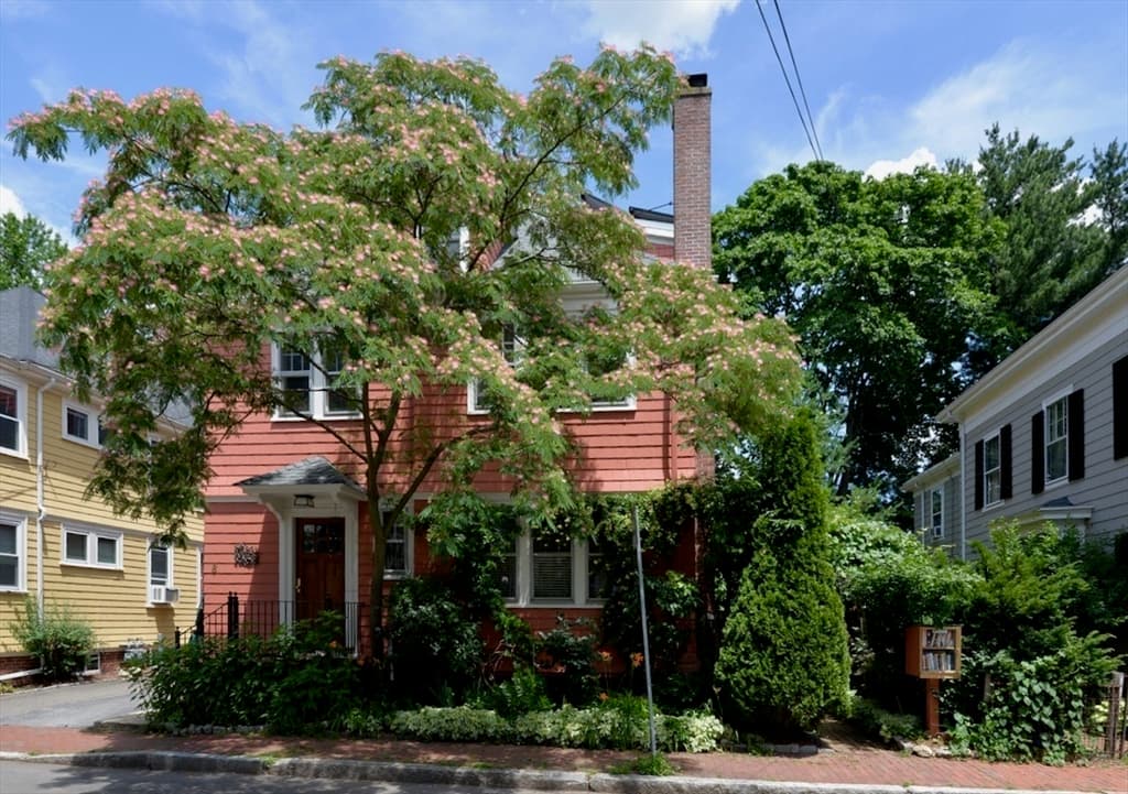 8 Wright St # 2, Cambridge MA 02138