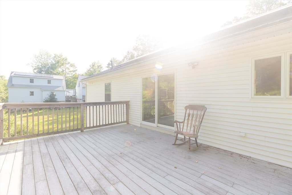 Single Family Residence at 126 Dyer St, Gardner MA 01440, photo 28 of 33