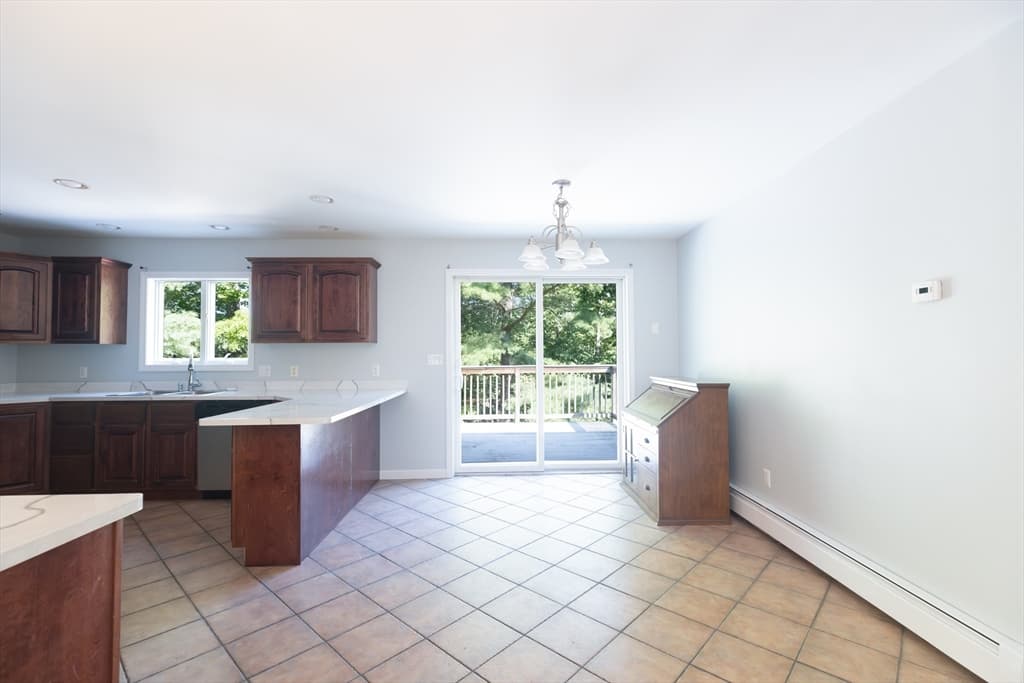 Single Family Residence at 126 Dyer St, Gardner MA 01440, photo 5 of 33