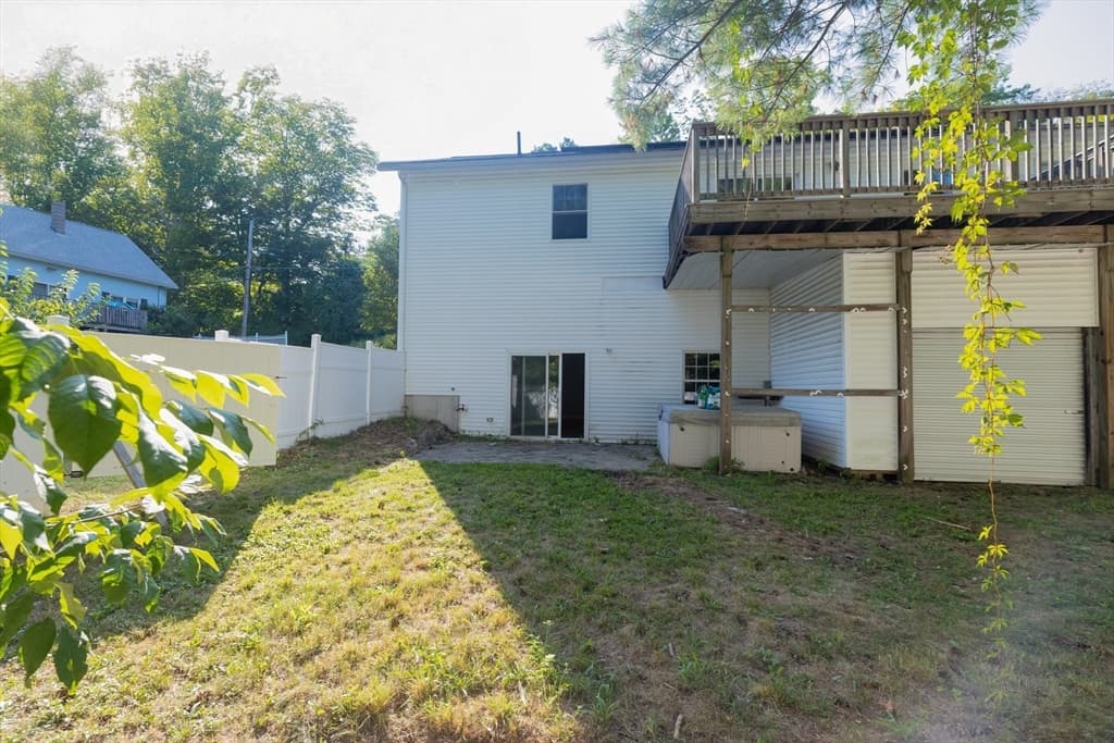Single Family Residence at 126 Dyer St, Gardner MA 01440, photo 31 of 33