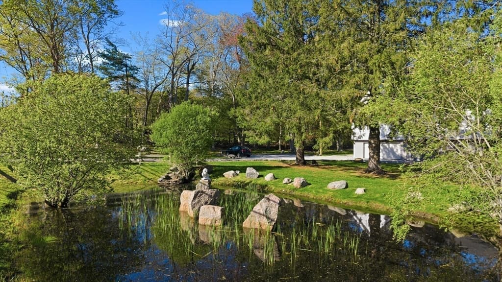 270 Brayton Rd, Tiverton RI 02878 photo 8