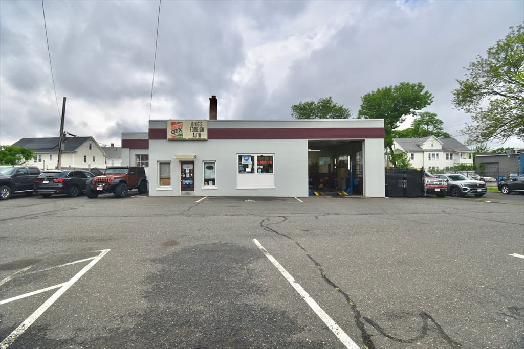 512 Saint James Avenue, Springfield MA 01109 photo 16