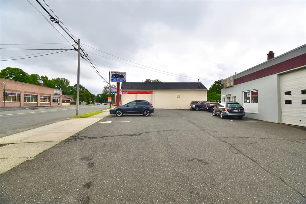 512 Saint James Avenue, Springfield MA 01109 photo 15