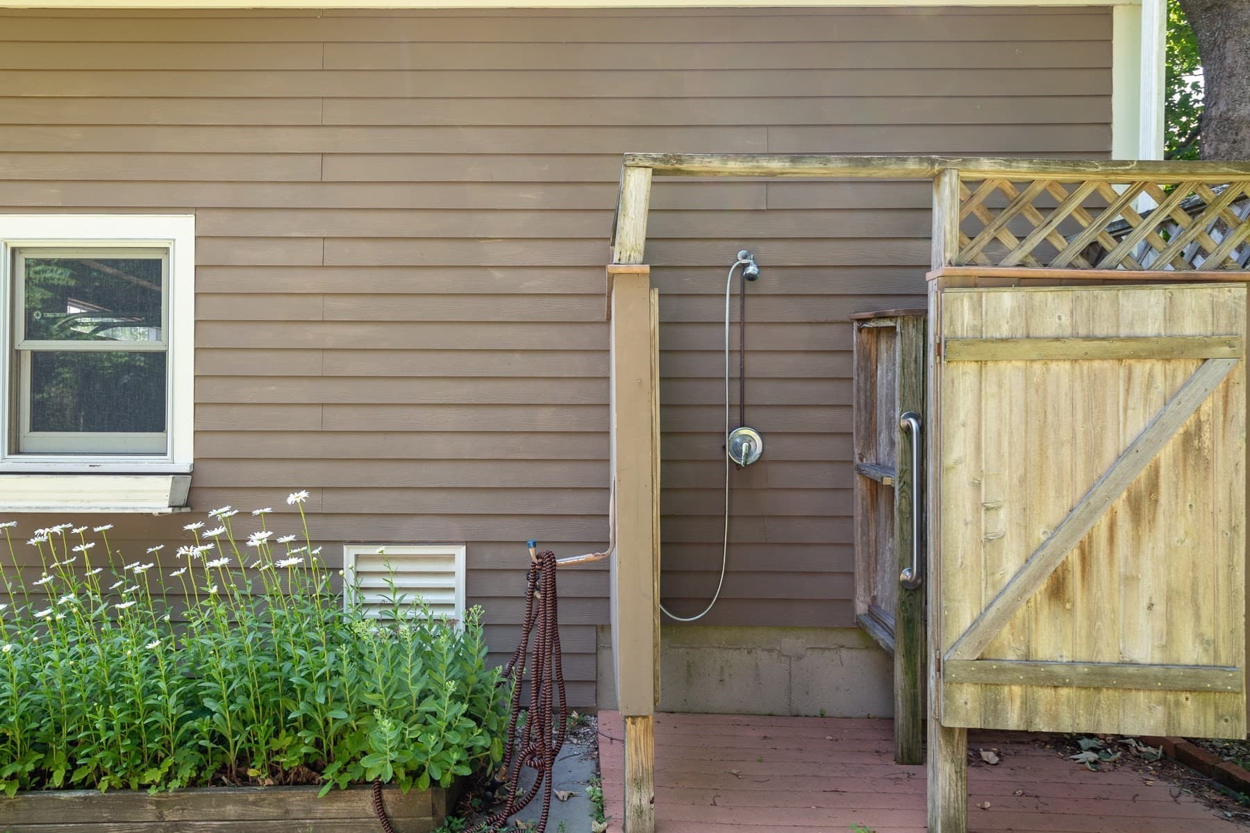 Single Family Residence at 537 W Falmouth Hwy, Falmouth MA 02540, Falmouth, photo 13 of 42
