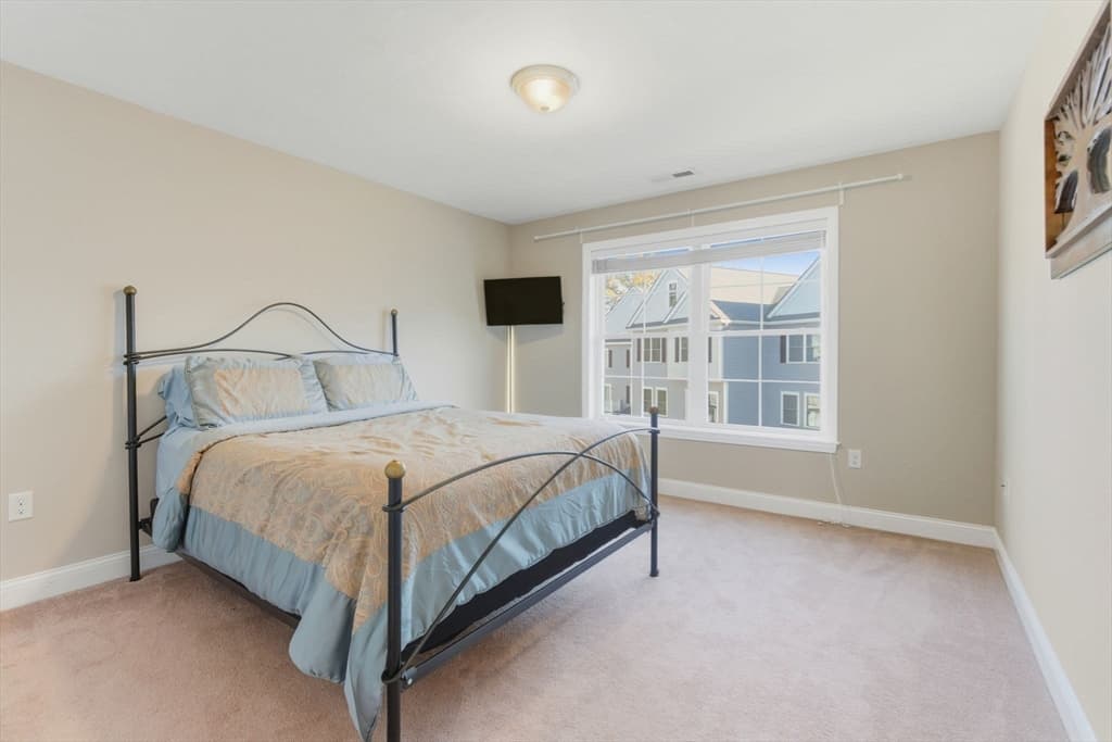 Condominium at 66 Compass Pt # 66, North Andover MA 01845, North Andover, photo 34 of 42