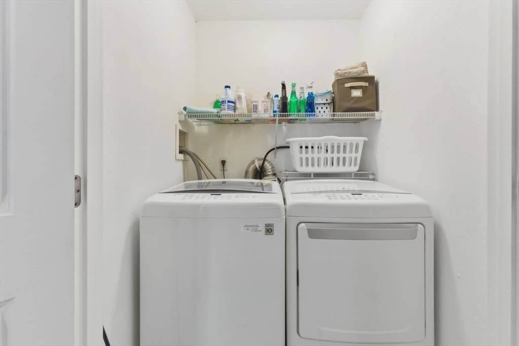 Condominium at 66 Compass Pt # 66, North Andover MA 01845, North Andover, photo 38 of 42