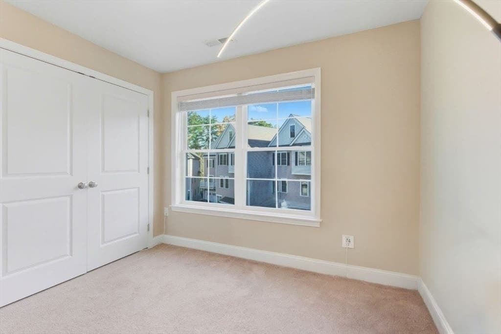 Condominium at 66 Compass Pt # 66, North Andover MA 01845, North Andover, photo 41 of 42