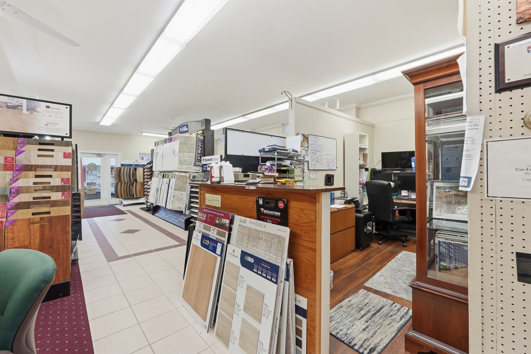 Commercial Sale at 40 S Main St, Milford MA 01757, photo 15 of 24