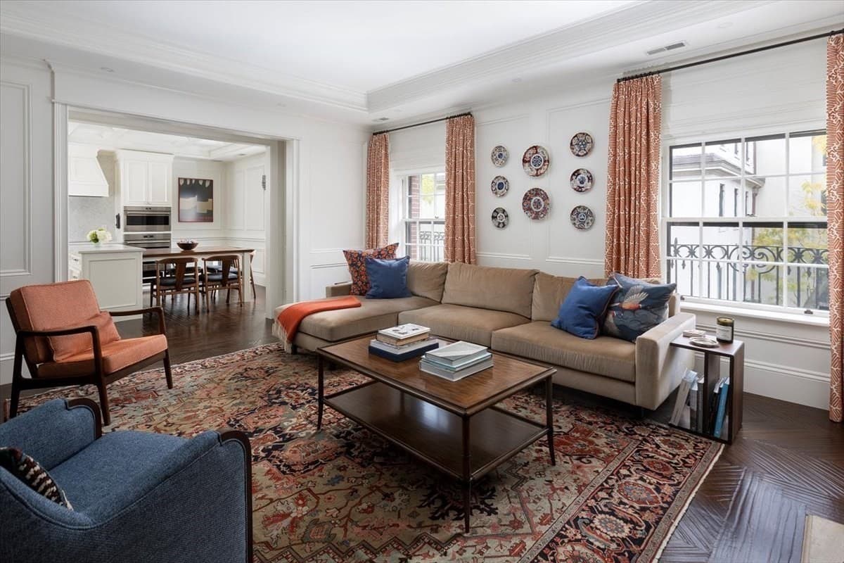 Condominium at 142 Chestnut St # 9, Boston MA 02108, photo 3 of 16