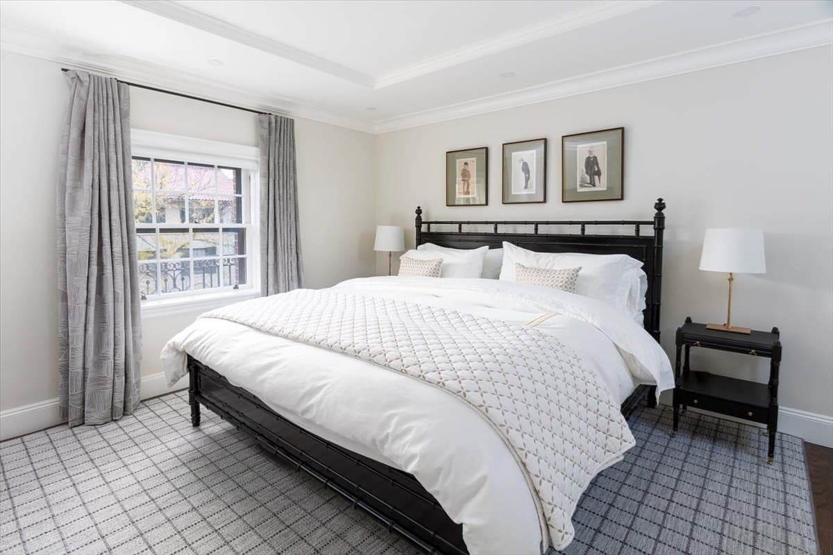Condominium at 142 Chestnut St # 9, Boston MA 02108, photo 10 of 16