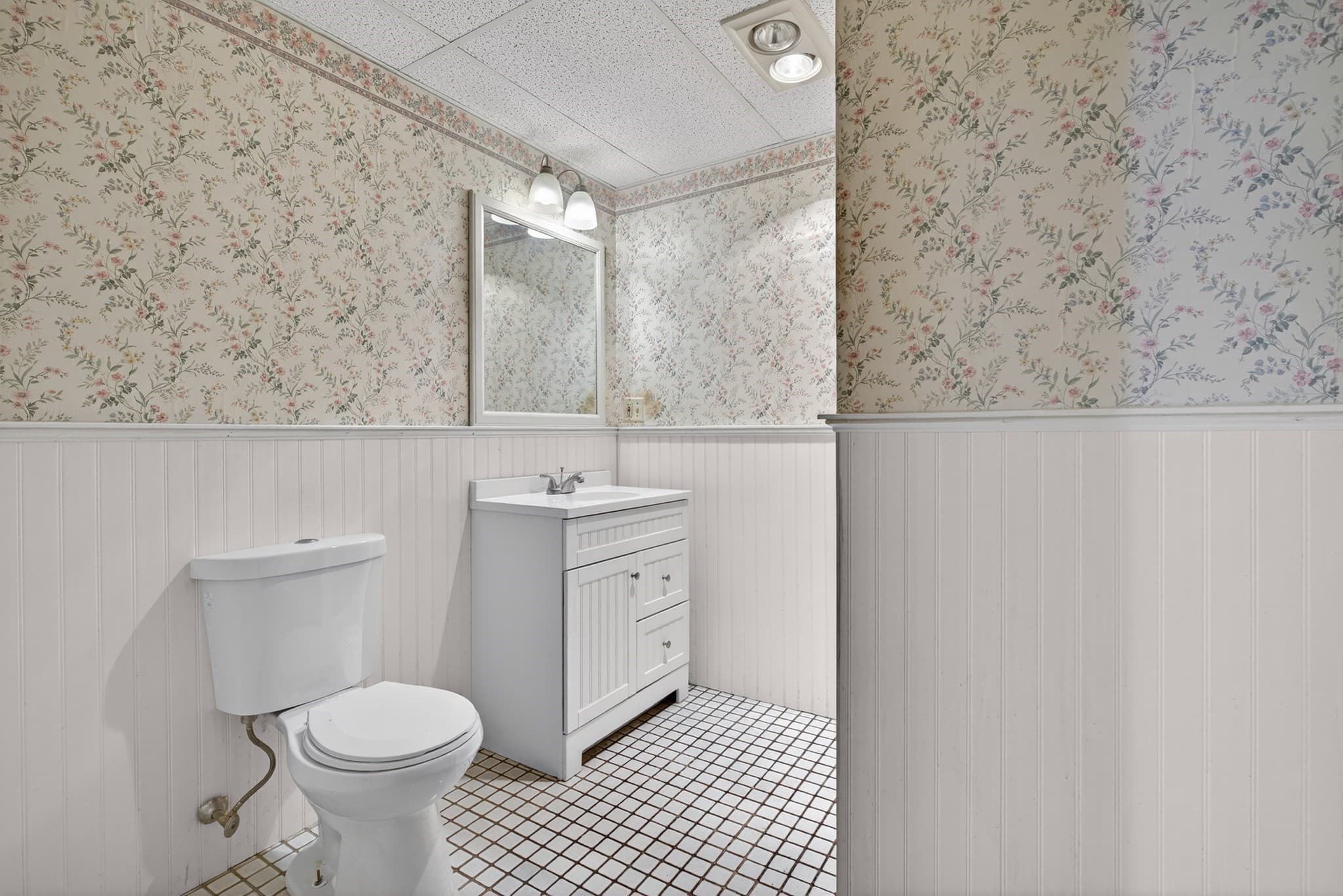 Single Family Residence at 532 Hill St, Raynham MA 02767, photo 26 of 42
