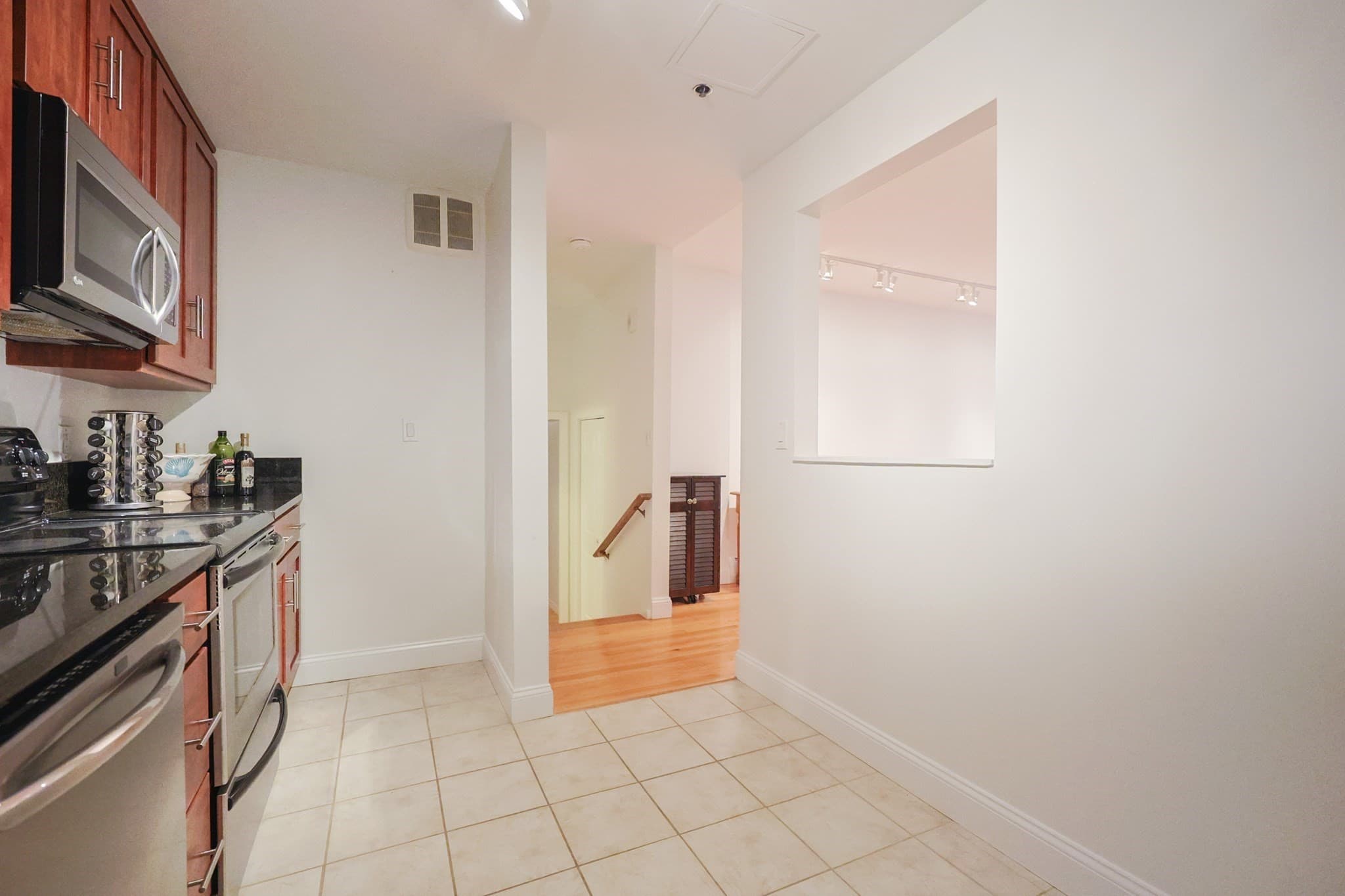 Condominium at 69 East Berkeley St # 1, Boston MA 02118, photo 4 of 20