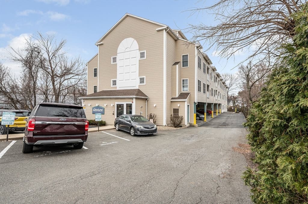39 Broadway # 305, Malden MA 02148 photo 2