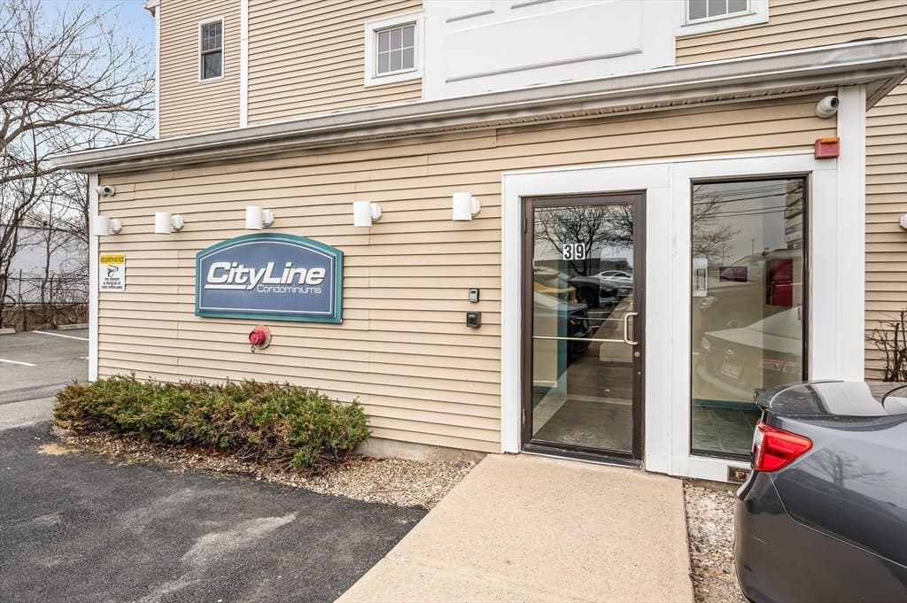 39 Broadway # 305, Malden MA 02148 photo 3